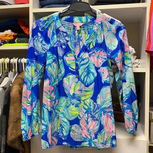 Lilly Pulitzer blouse. Size Small